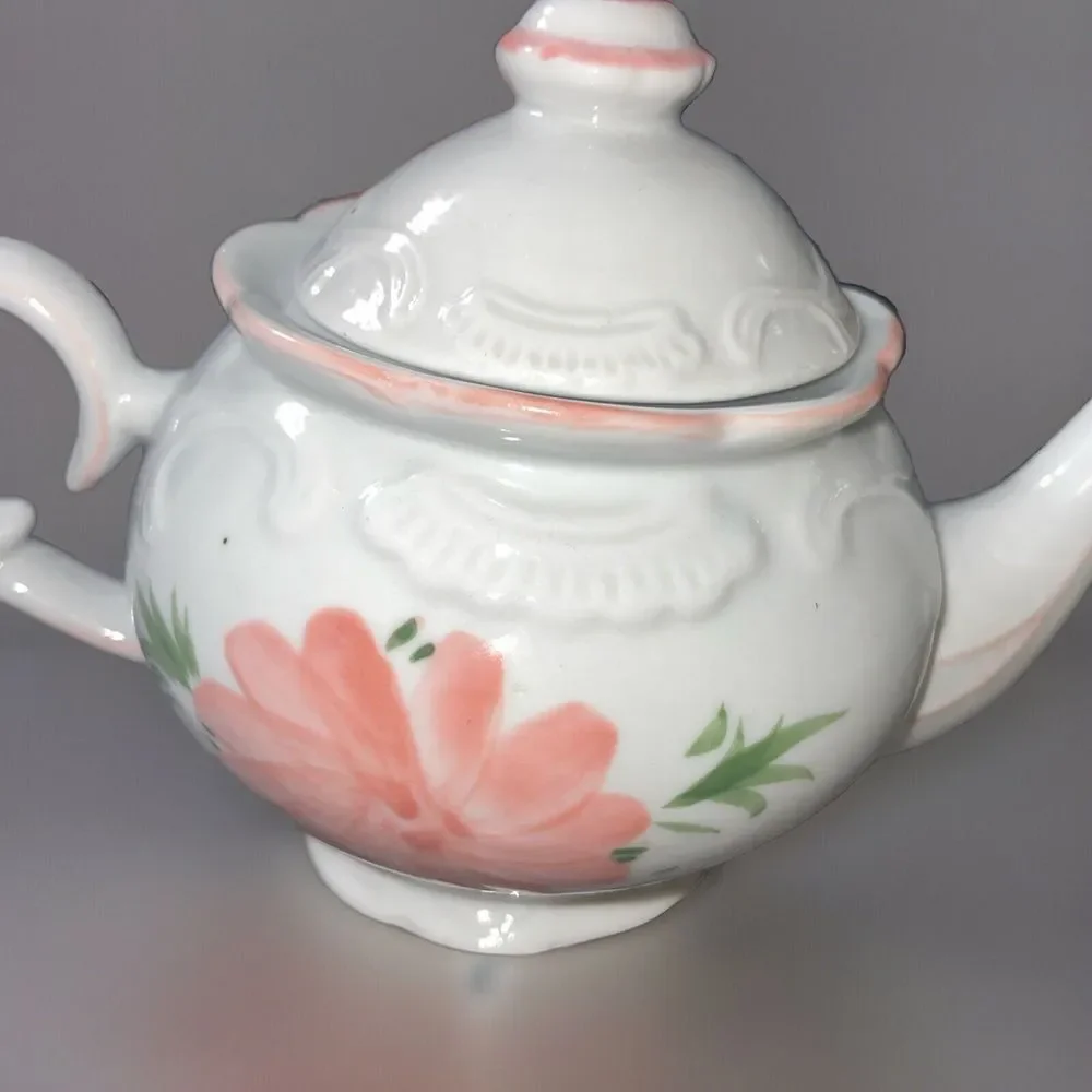 Vintage✨Pink Floral tea pot, hand painted MADE IN CHINA‎ *Great condition* - Picture 4 of 6